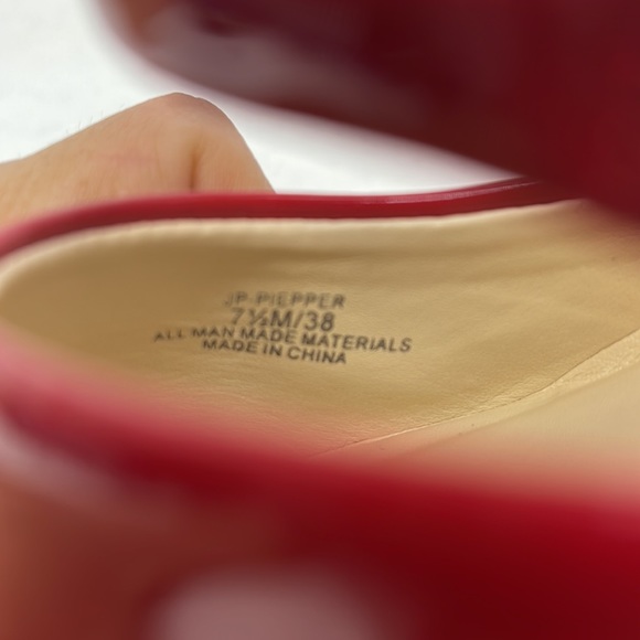 Jessica Simpson Crossover Red High Heels - Picture 12 of 12